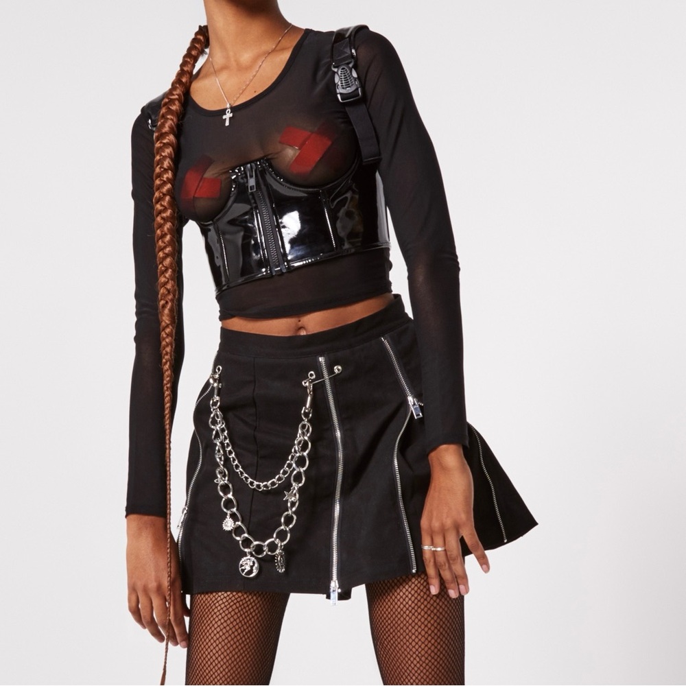 Black skirt - Picture 2 of 2
